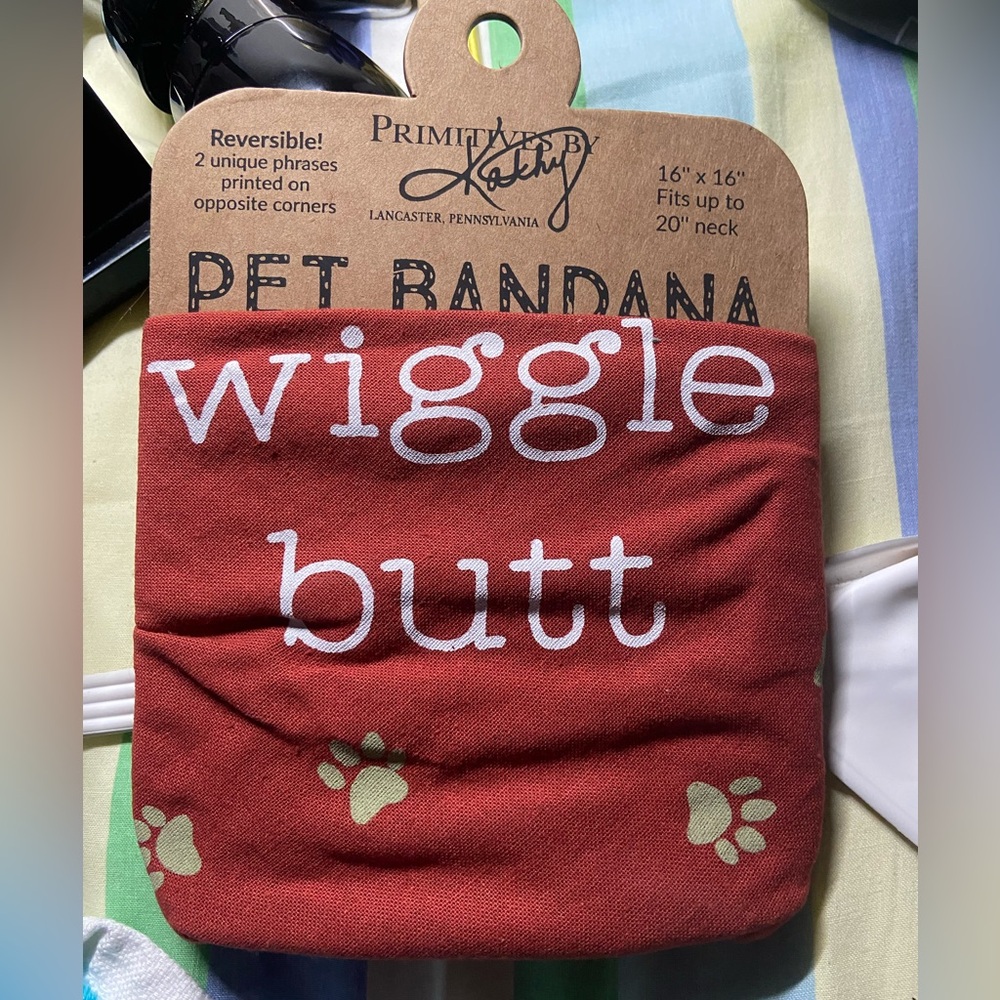 NEW Wiggle Butt Club Pet Dog Bandana Scarf 16 x 16”